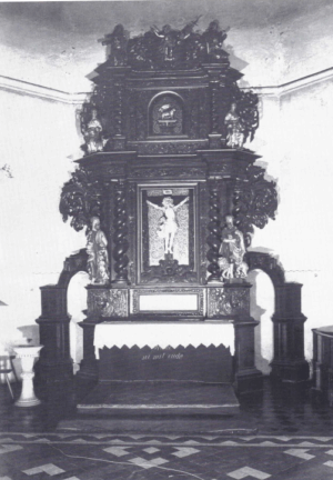 Kościół w Mieruniszkach. Zdjęcie ołtarza z roku 1937. Kościół w Mieruniszkach. Zdjęcie ołtarza z roku 1937.