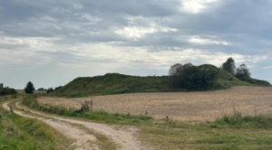 Grodzisko w Mieruniszkach. Fot. Jacek Wiejski Górski