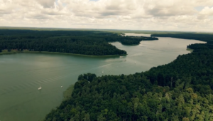 Jezioro Mieruńskie Wielkie. Fot. Fundacja Dziedzictwa Rzeczypospolitej